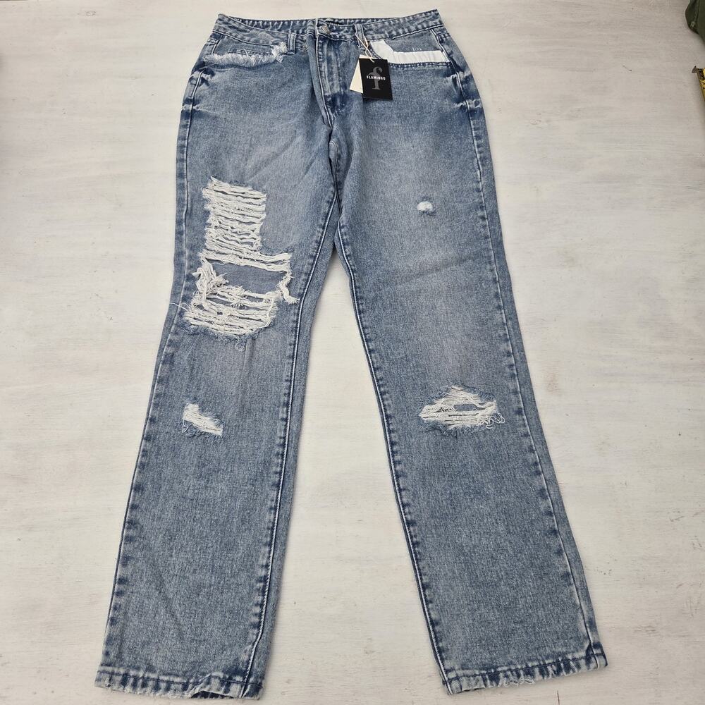 Flamingo Womens Jeans L Blue Straight Leg Pockets Distressed Made For Curves EUC